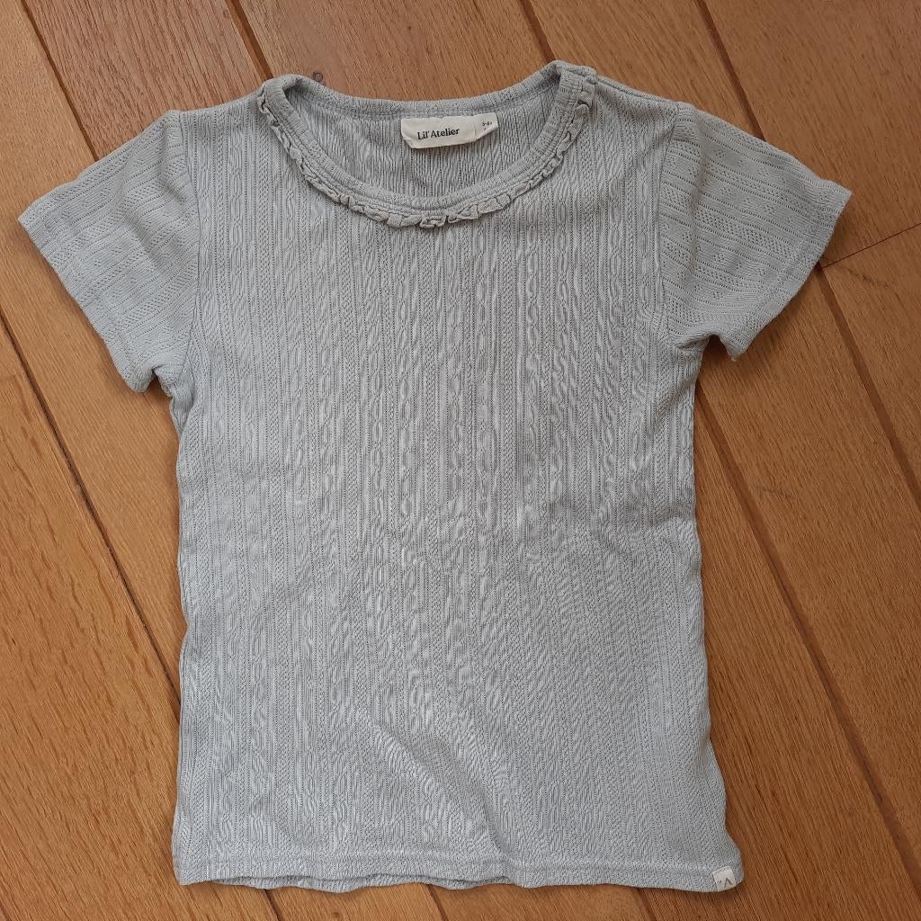 Lil' Atelier t- shirt licht grijs maat 116, Kinderen en Baby's, Kinderkleding | Maat 116, Meisje, Ophalen of Verzenden, Shirt of Longsleeve