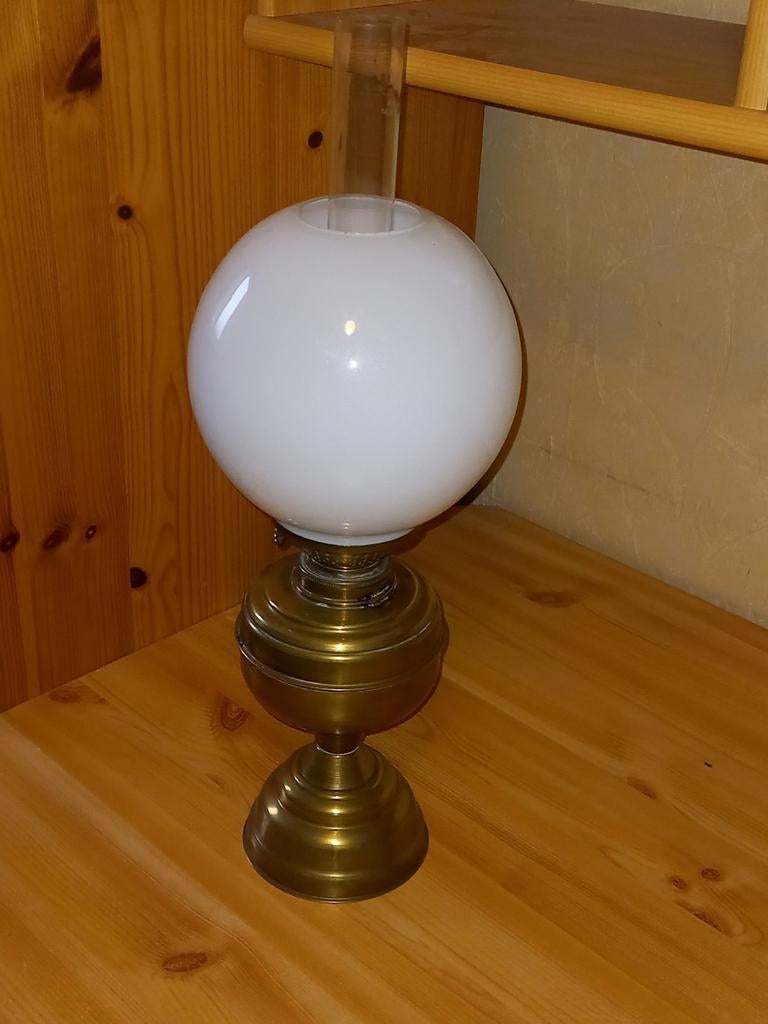 Antieke messing olielamp !, Antiek en Kunst, Antiek | Lampen, Ophalen