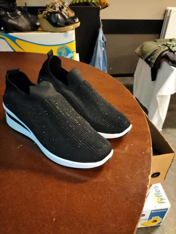 Nieuwe zwarte instappers Van Haren maat 39, Kleding | Dames, Schoenen, Nieuw, Instappers, Zwart, Ophalen of Verzenden