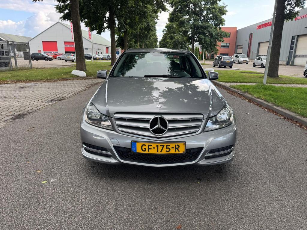 Mercedes-Benz C-klasse 180 Edition AUTOMAAT NAVI APK NAP, Auto's, Achterwielaandrijving, Leder en Stof, 1595 cc, Sedan