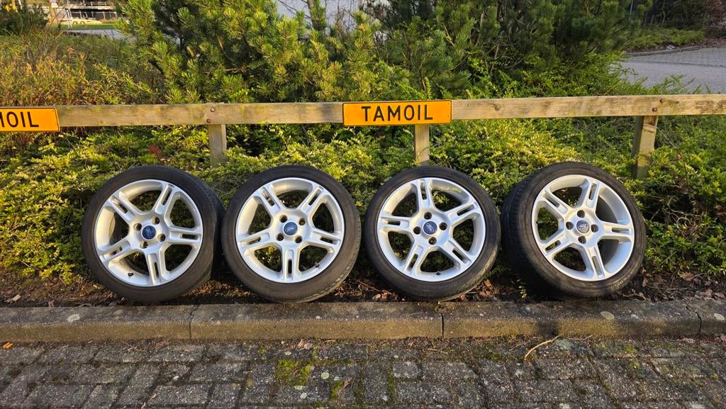Ford Fiesta MK7 Velgen en Banden, Auto-onderdelen, Ophalen, Gebruikt, 15 inch, Banden en Velgen