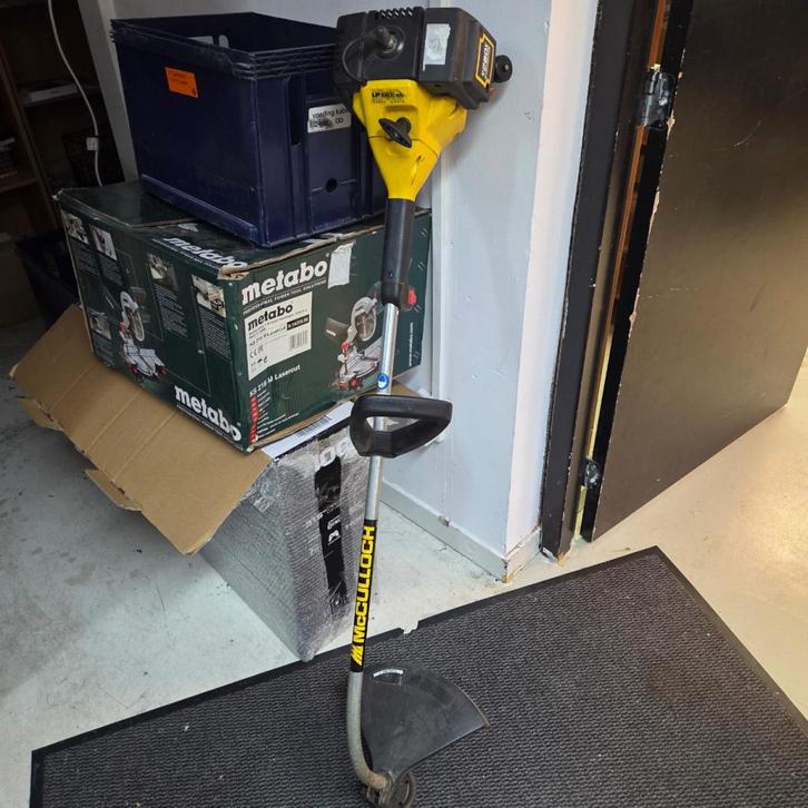 McCulloch Benzine Bosmaaier - in gebruikte staat, Tuin en Terras, Hand-tuingereedschap, Gebruikt