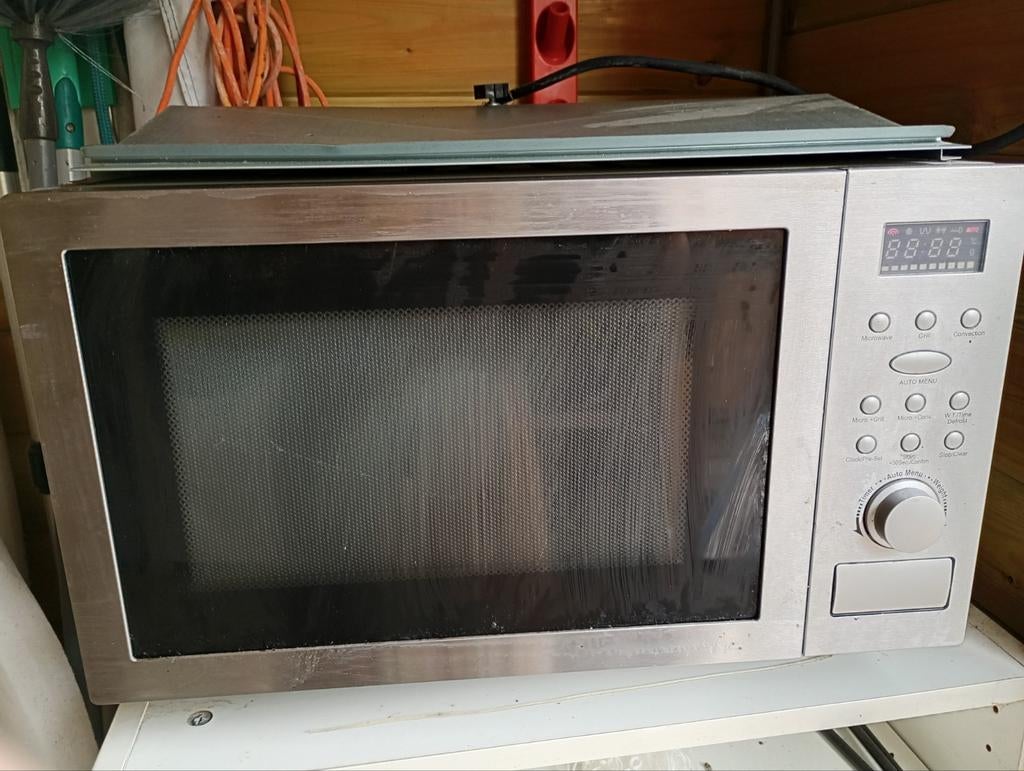 Combi oven / magnetron, Witgoed en Apparatuur, Ophalen, Gebruikt, 45 tot 60 cm, Minder dan 45 cm