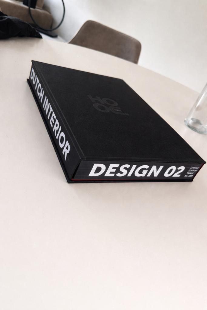 Hoog Design 02 Dutch Interior The Best boek, Ophalen of Verzenden, Gelezen, Overige onderwerpen