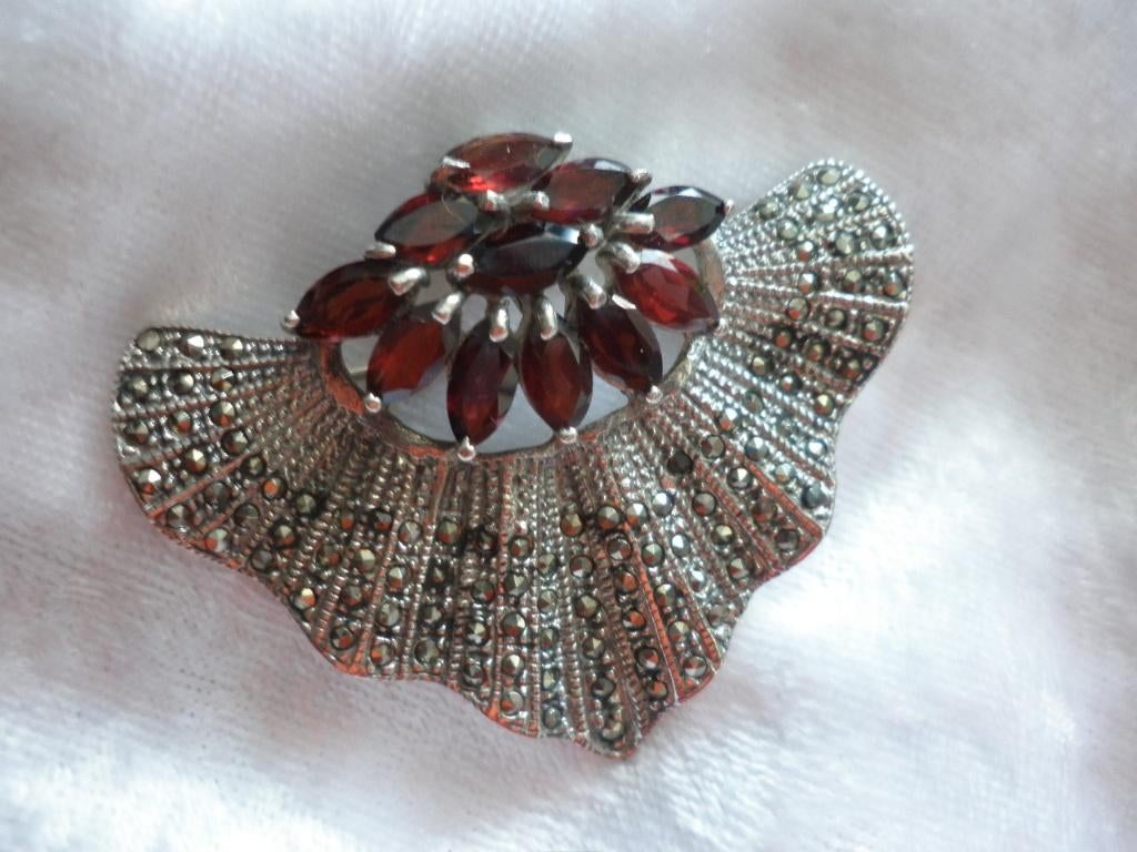Prachtige Zilveren Hanger / Broche met Granaten en Markasiet, Sieraden, Tassen en Uiterlijk, Antieke sieraden, Verzenden, Zilver