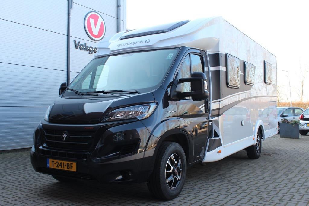 Capron T69L Sunlight T69L Adventure Dakairco/Queensbed/LMV, Caravans en Kamperen, Campers, Capron, Bedrijf, Elektrische ramen