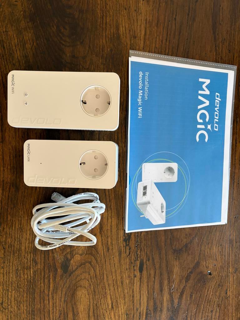 Devolo Magic WiFi & LAN Powerline Adapter Kit, Ophalen of Verzenden, Zo goed als nieuw