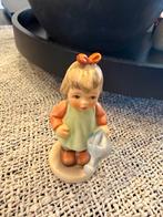 Goebel Hummel beeldje - Meisje met gieter, Ophalen, Zo goed als nieuw, Hummel