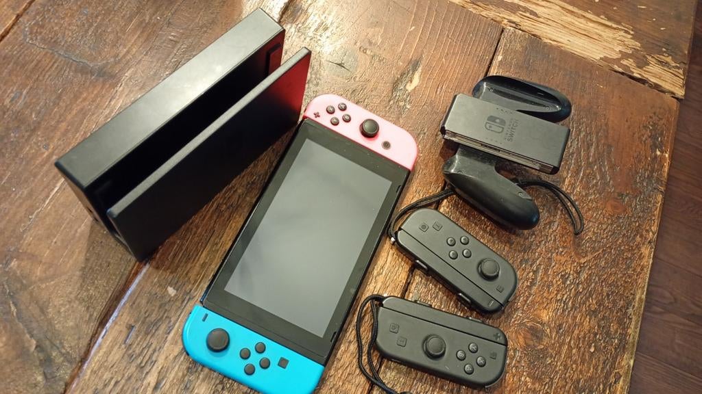 Nintendo Switch met Dock en Joy-Cons, Spelcomputers en Games, Ophalen of Verzenden, Met 2 controllers, Switch Original