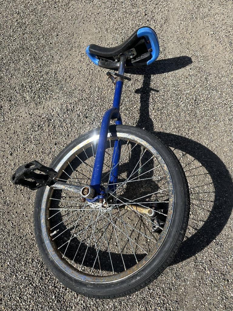 Eenwieler, Fietsen en Brommers, Ophalen, Zo goed als nieuw