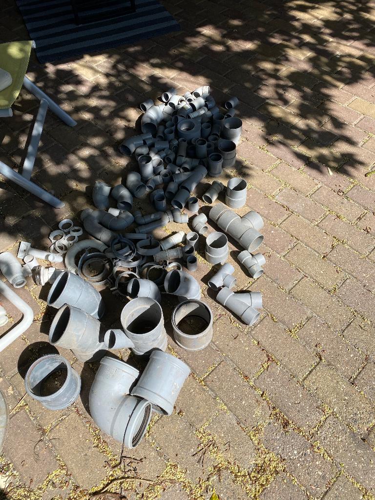 100 stuks pvc verbindingsstukken sokken etc, Ophalen, Bochten, Pvc, Nieuw