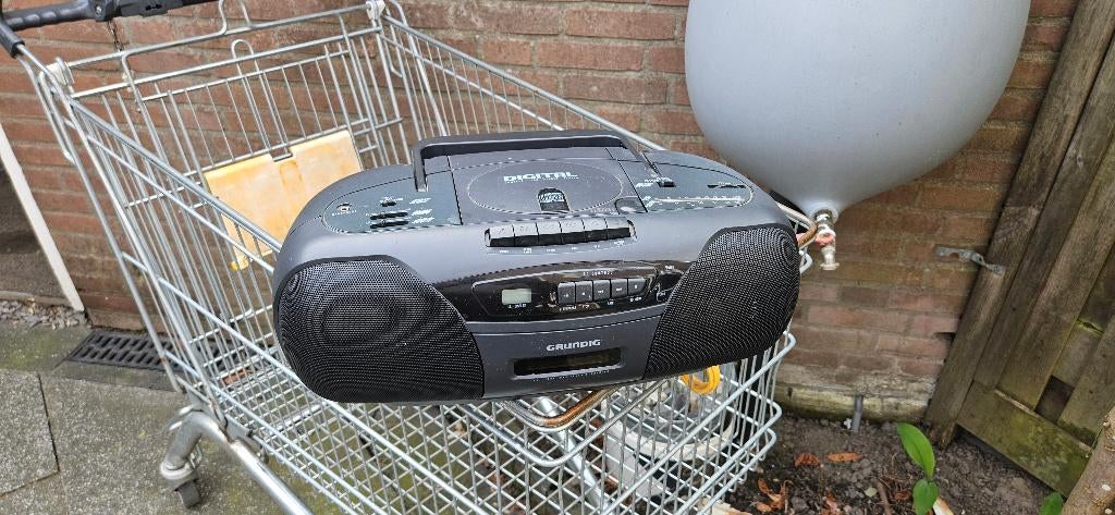 Grundig Draagbaar Radio CD Speler met Cassette K-RCD 100, Ophalen of Verzenden, Zo goed als nieuw, Radio, Met cd-speler