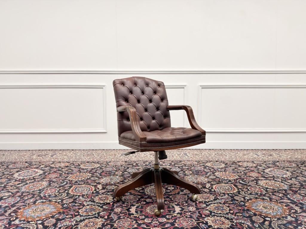 Klassiek Engels Chesterfield Bureaustoel, Ophalen