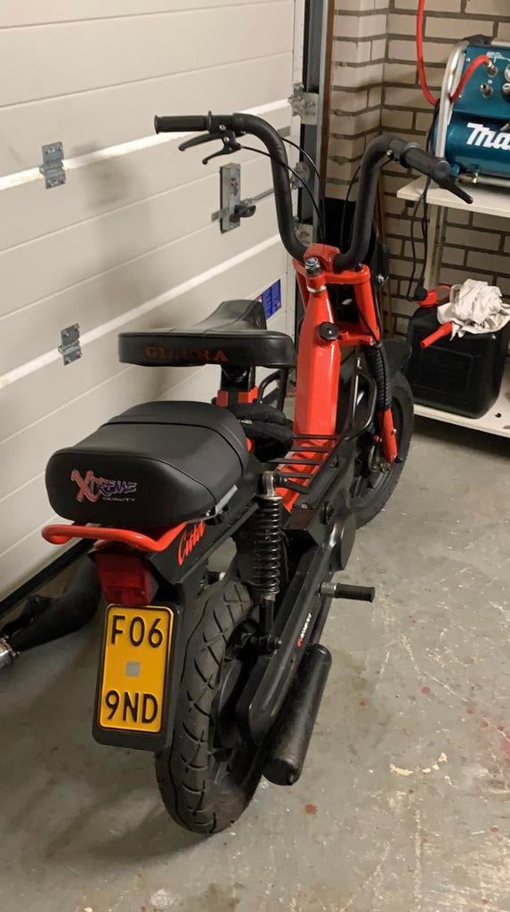 Wie heeft er een Gilera citta frame liggen met geel kenteken, Fietsen en Brommers, Ophalen of Verzenden, Zo goed als nieuw, Frame