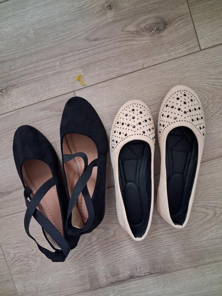 2 paar nieuwe dames mt. 36, Ophalen of Verzenden, Nieuw, Beige