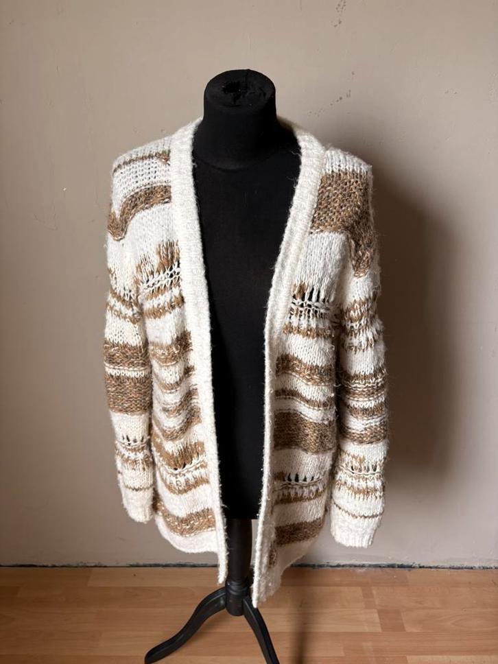Kocca mooi gebreid vest beige/wit mohair mix mt M ZGAN, Kleding | Dames, Truien en Vesten, Zo goed als nieuw, Maat 38/40 (M), Ophalen of Verzenden