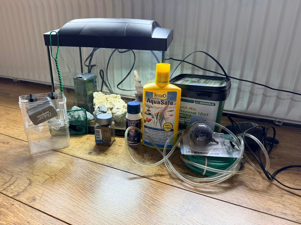 Aquarium te koop met alle toebehoren, Ophalen, Zo goed als nieuw, Leeg aquarium