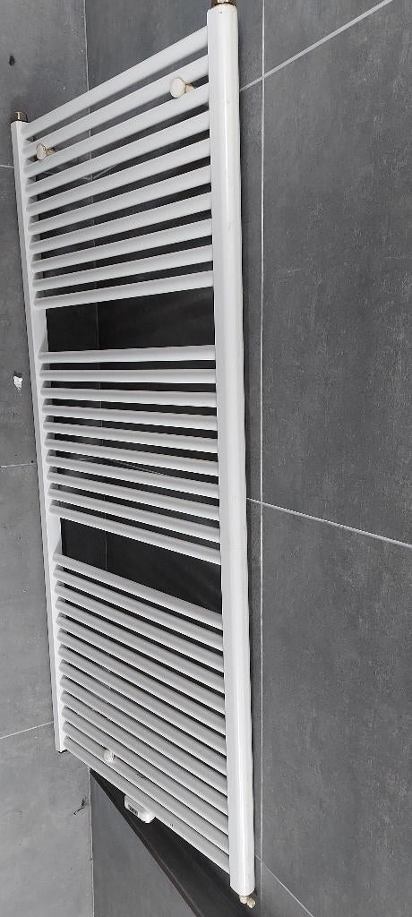 Handdoek radiator Vasco, Doe-het-zelf en Verbouw, Verwarming en Radiatoren, Ophalen, Gebruikt, Radiator, 60 tot 150 cm