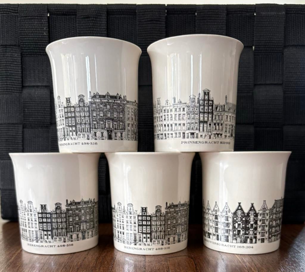 Amsterdams grachtenservies 5 koppen met 4 schotels, Antiek en Kunst, Antiek | Keramiek en Aardewerk, Ophalen of Verzenden