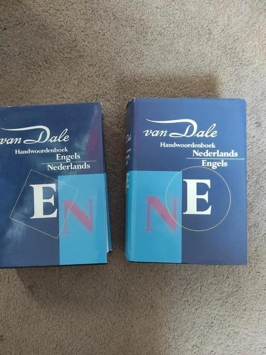 Van Dale handwoordenboek Nederlands- Engels, Boeken, Nederlands, Ophalen of Verzenden, Zo goed als nieuw, Van Dale