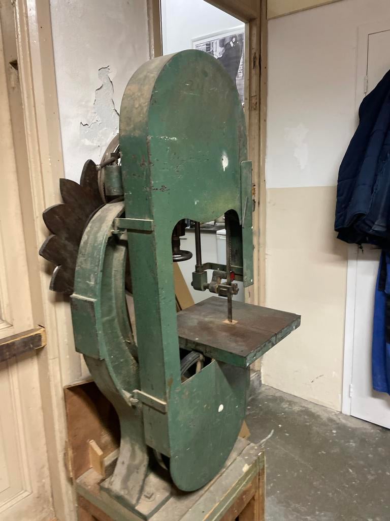 Vintage lintzaag - Robuuste houtbewerkingsmachine, Ophalen, Gebruikt, 70 mm of meer, Lintzaag