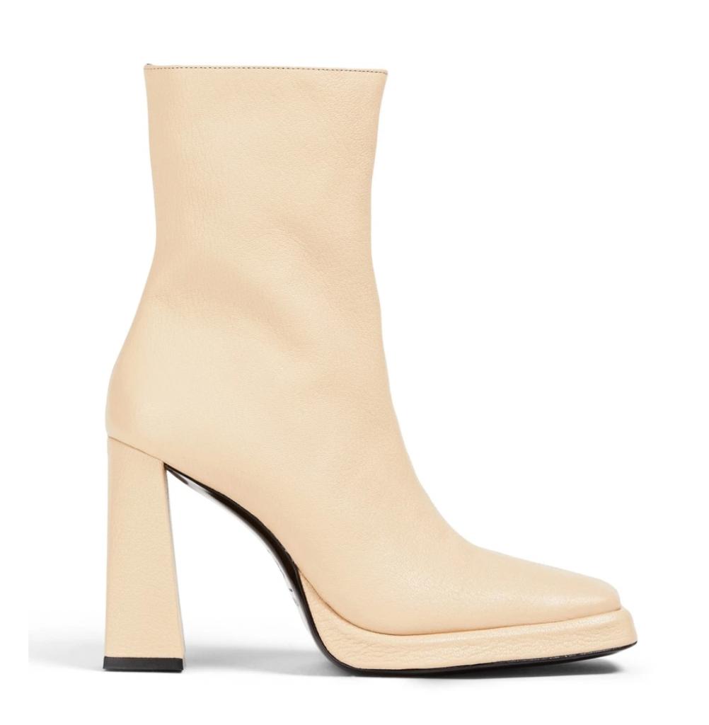 Maat 39 BY FAR enkellaarsjes nieuw in doos -  leer creme, Kleding | Dames, Schoenen, Verzenden, Beige, Nieuw, By far