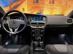 Volvo V40 2.0 D2 Kinetic Navi Clima LED PDC Trekhaak Half Le, Voorwielaandrijving, Gebruikt, 4 cilinders, Leder en Stof