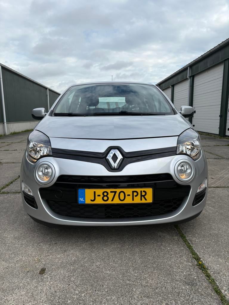 Renault Twingo 1.1 2013 Grijs nieuwe APK, Voorwielaandrijving, Twingo, 74 pk, 31 €/maand