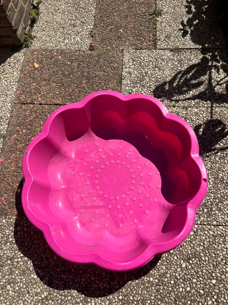 ZGAN: Roze zandbak, Ophalen, Zo goed als nieuw