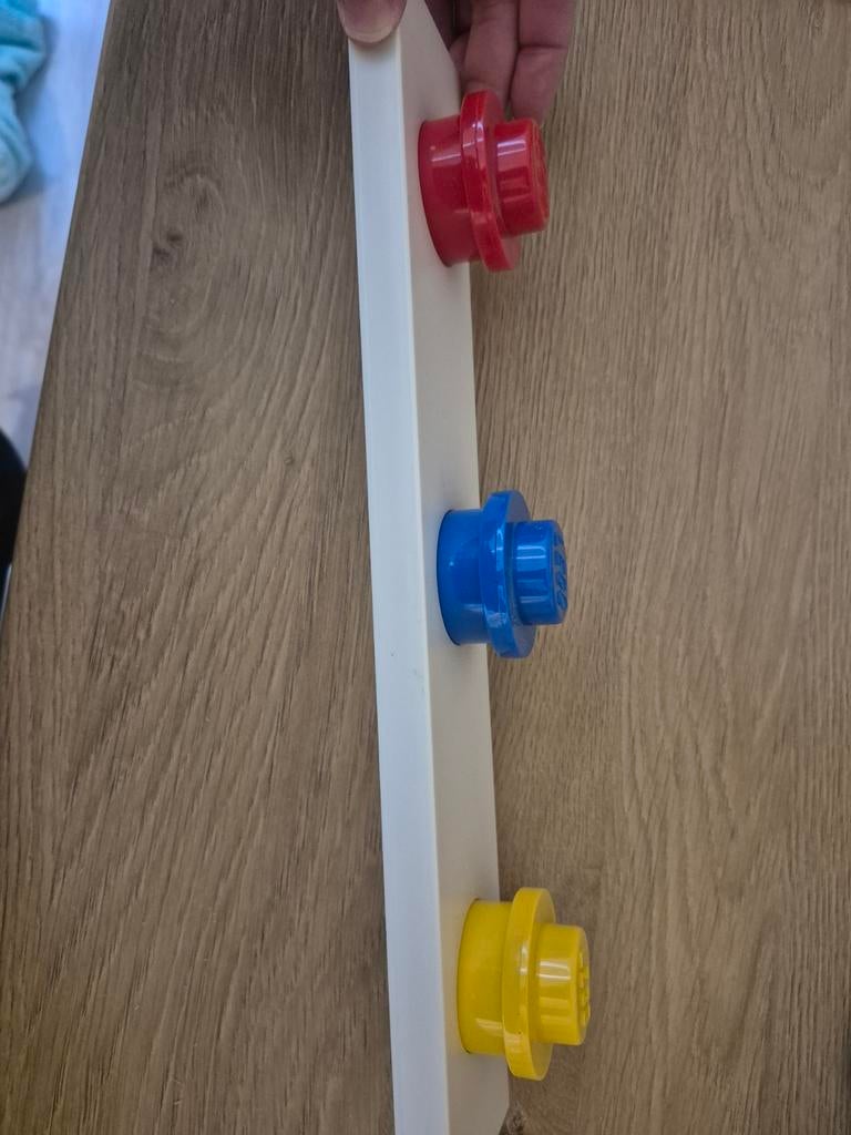 Lego kapstok, Ophalen