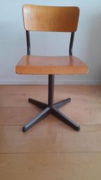 Schoolstoel, Ophalen, Gebruikt, Bruin, Eén