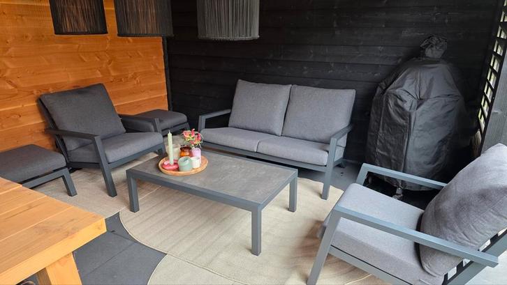 Royal Seasons Detroit 4-zits loungeset met tafel en 2 poefs, Tuin en Terras, Tuinsets en Loungesets, Ophalen