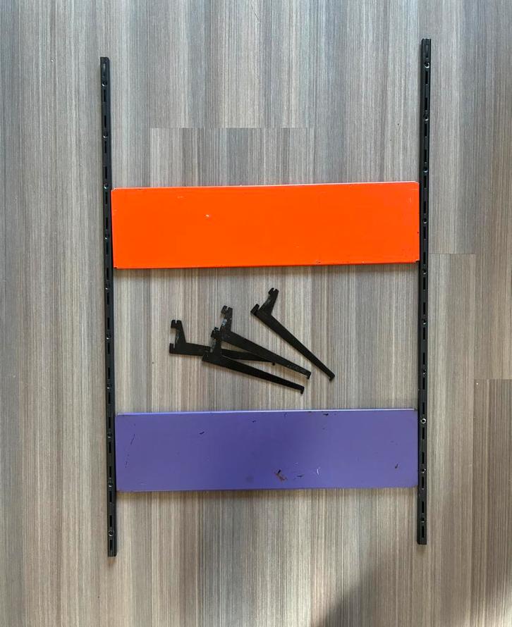 Vintage 60’s metalen wandrek, Huis en Inrichting, Woonaccessoires | Wandplanken en Boekenplanken, Gebruikt, Ophalen of Verzenden