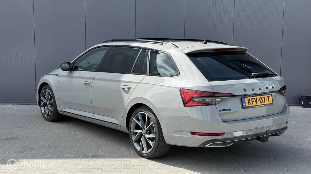 Skoda Superb Combi 1.4 TSI iV Sportline Pano Trekhaak, 4 cilinders, Alcantara, 1600 kg, 750 kg