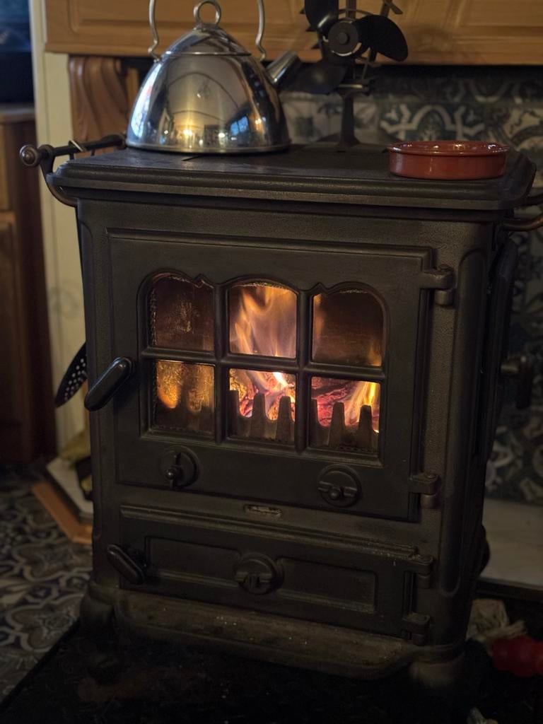 Gietijzeren Houtkachel Laxevaags - Perfect Werkend, Huis en Inrichting, Ophalen, Gebruikt, Houtkachel, Vrijstaand