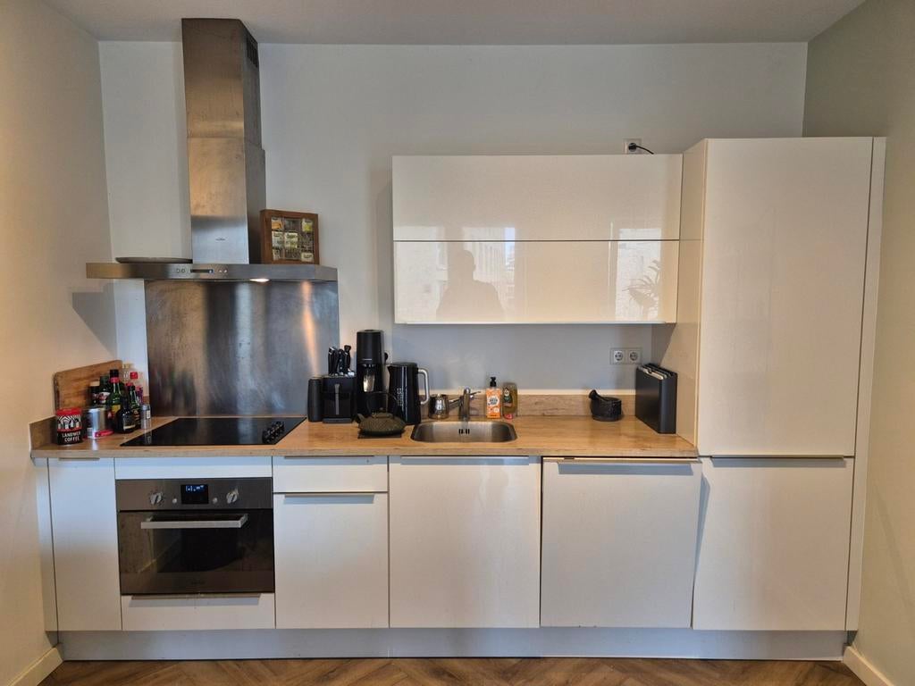 6 jaar oude Bruynzeel keuken met goed werkende apparatuur, Ophalen