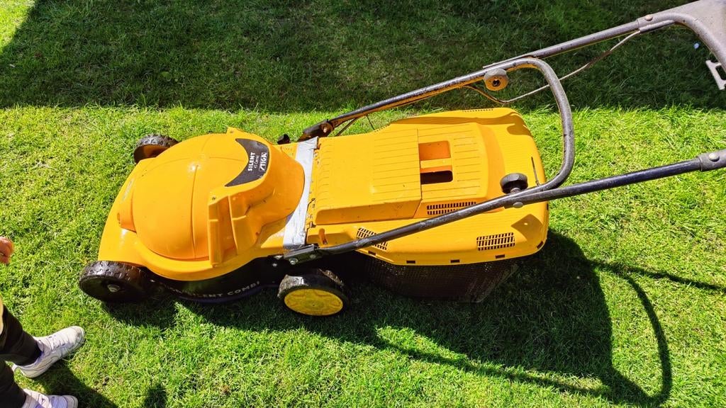 Stiga Silent 45 Combi elektrische grasmaaier, Ophalen, Cirkelmaaier, Gebruikt, Elektrische grasmaaier