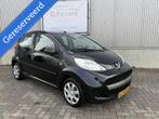 Peugeot 107 1.0-12V Millesim 2010 / 5deurs / Half Leer / Air, Voorwielaandrijving, Gebruikt, 4 stoelen, Origineel Nederlands