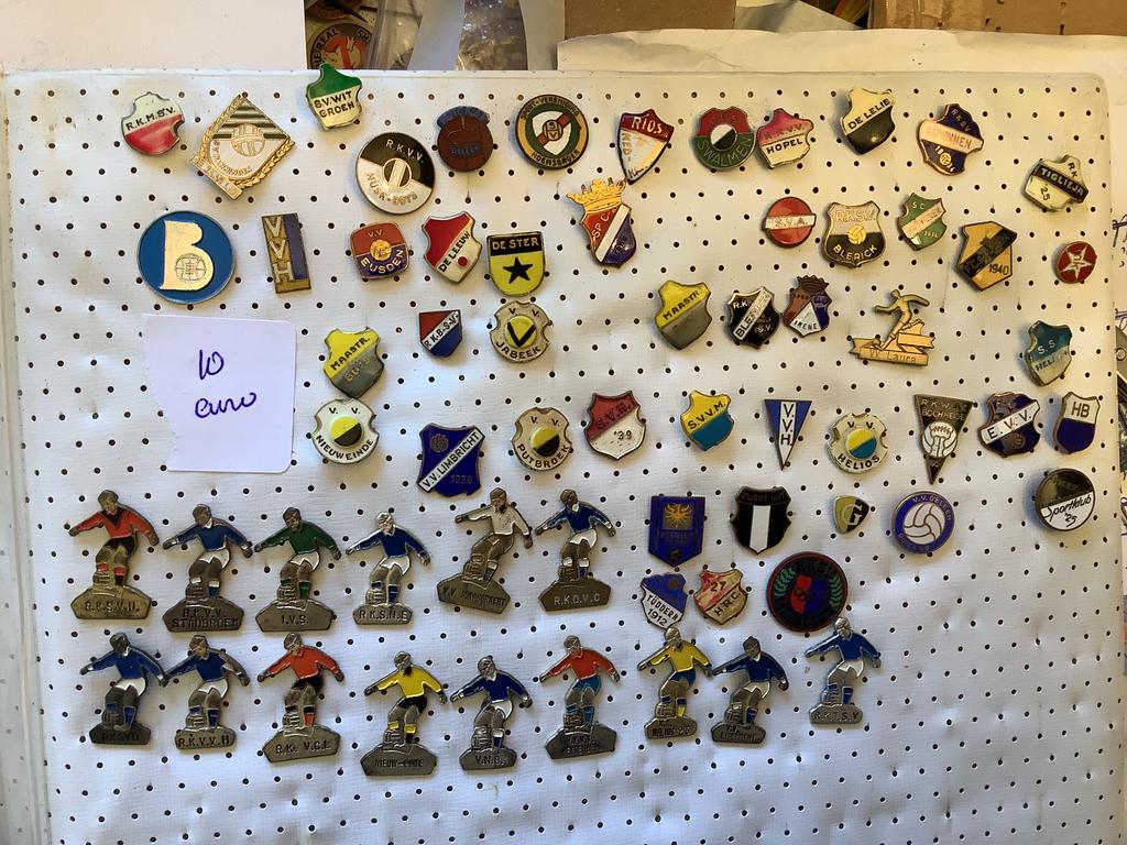 Speldjes voetbal Limburg 2, Verzamelen, Ophalen of Verzenden, Gebruikt, Sport