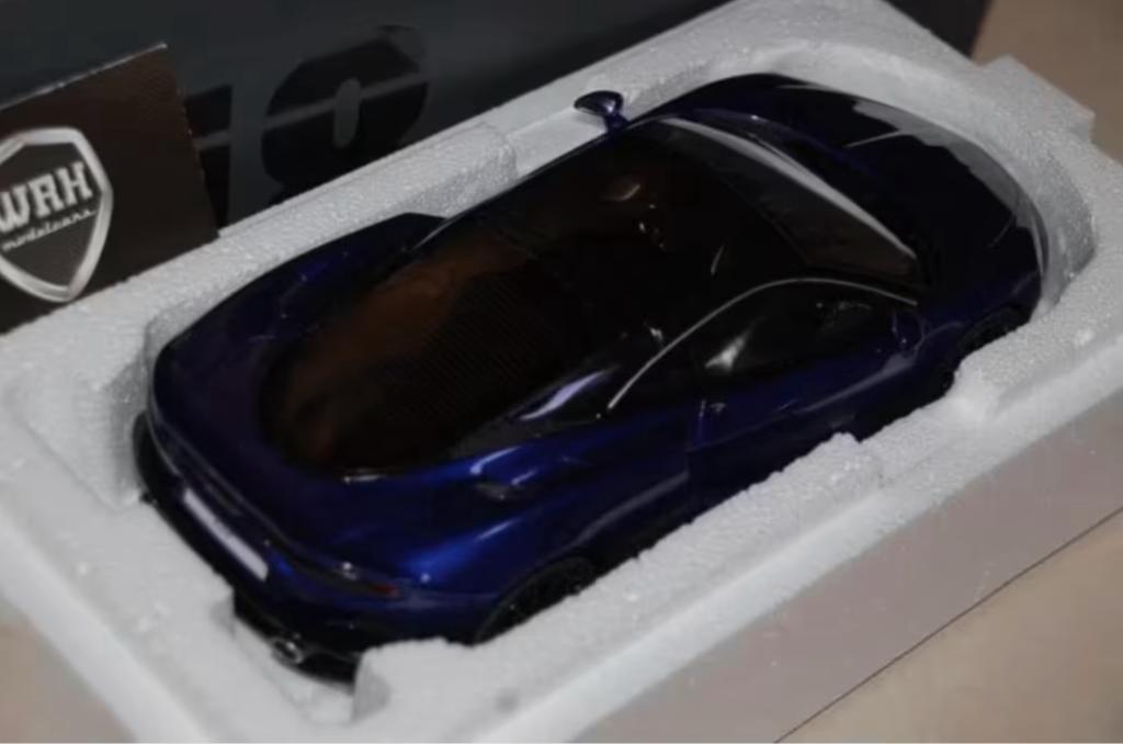 1:18 MCLAREN GT metallic blue GT spirit GT818 in doos WRH, Hobby en Vrije tijd, Modelauto's | 1:18, Verzenden, Zo goed als nieuw