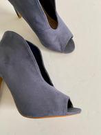 H207 Bestelle maat 38 pumps schoenen hak blauw, Blauw, Bestelle, Ophalen of Verzenden, Zo goed als nieuw