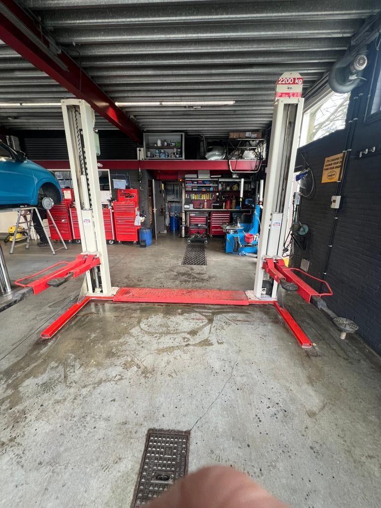 Stertil Koni 2-koloms hefbrug KO-2022 (2200 kg), Ophalen, Gebruikt