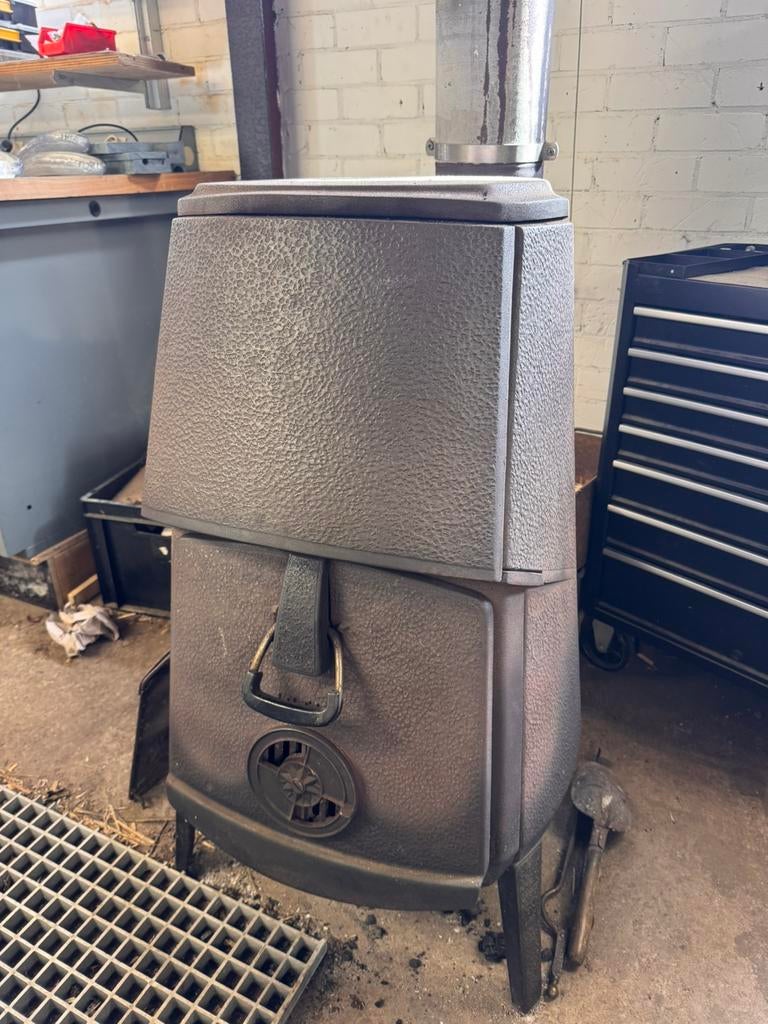 Jotul 4, Huis en Inrichting, Kachels, Ophalen, Gebruikt, Houtkachel, Vrijstaand