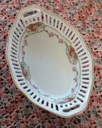 Mooi brocant opgewerkt schaaltje, roze roosjes, guirlandes, Ophalen of Verzenden