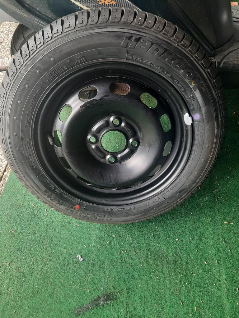 Nieuw zomerband  nooit gebruikt is voor ford fiesta, Ophalen of Verzenden, Nieuw