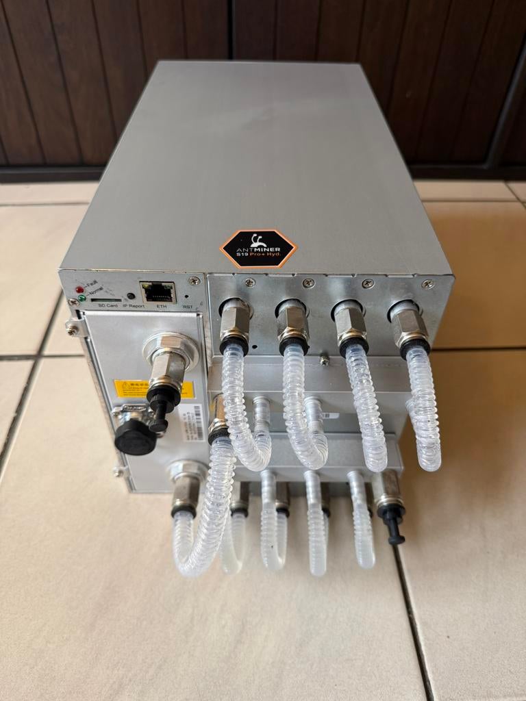 Bitmain Antminer S19pro+ 198TH Hydro Miner Gebruikt, Ophalen of Verzenden, Zo goed als nieuw