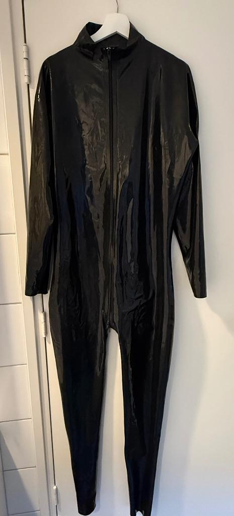 Latex catsuit maat XL, Kleding | Heren, Kostuums en Colberts, Gedragen, Maat 56/58 (XL), Zwart, Verzenden