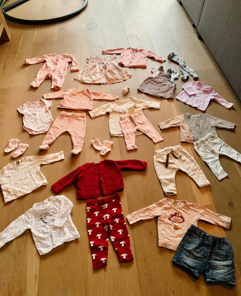 🌸 Leuk baby kleding pakket meisje setjes maat 68 🌸, Kinderen en Baby's, Ophalen of Verzenden, Zo goed als nieuw