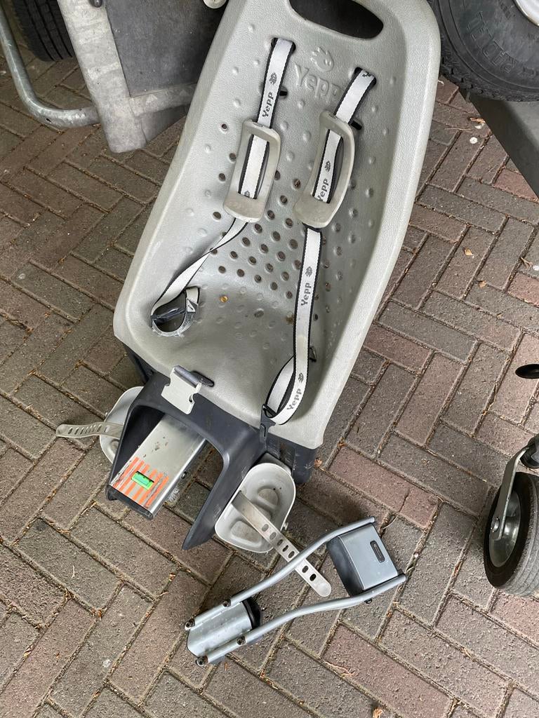 Gebruikt Yepp Fietsstoeltje - Achterzitje, Achterzitje, Ophalen, 15 t/m 25 kg, Gebruikt