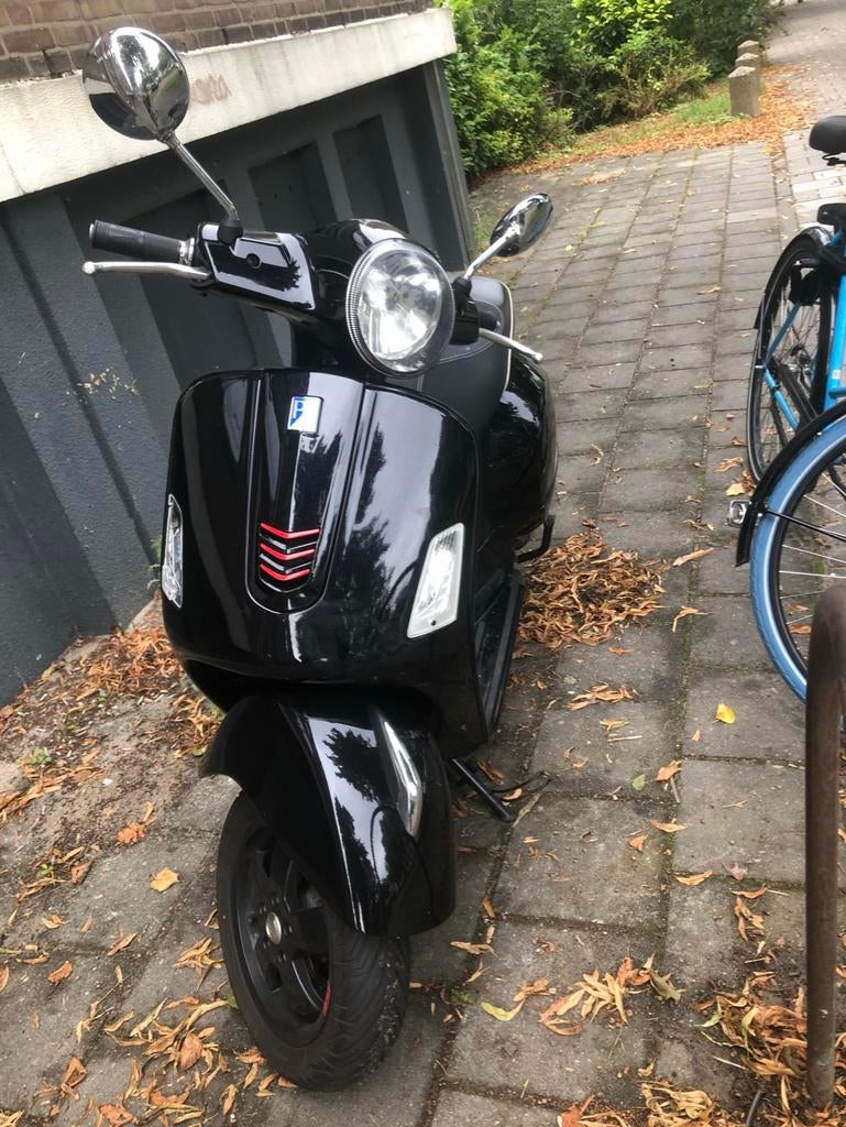 Vespa GTS300 ABS Akrapovic schade, Scooter, 300 cc, Particulier